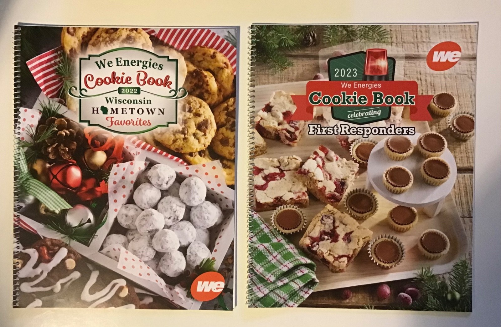 Lot Of 21 We Energies Cookie Books Wisconsin Electric 2006-2025 + 1998 Cooky
