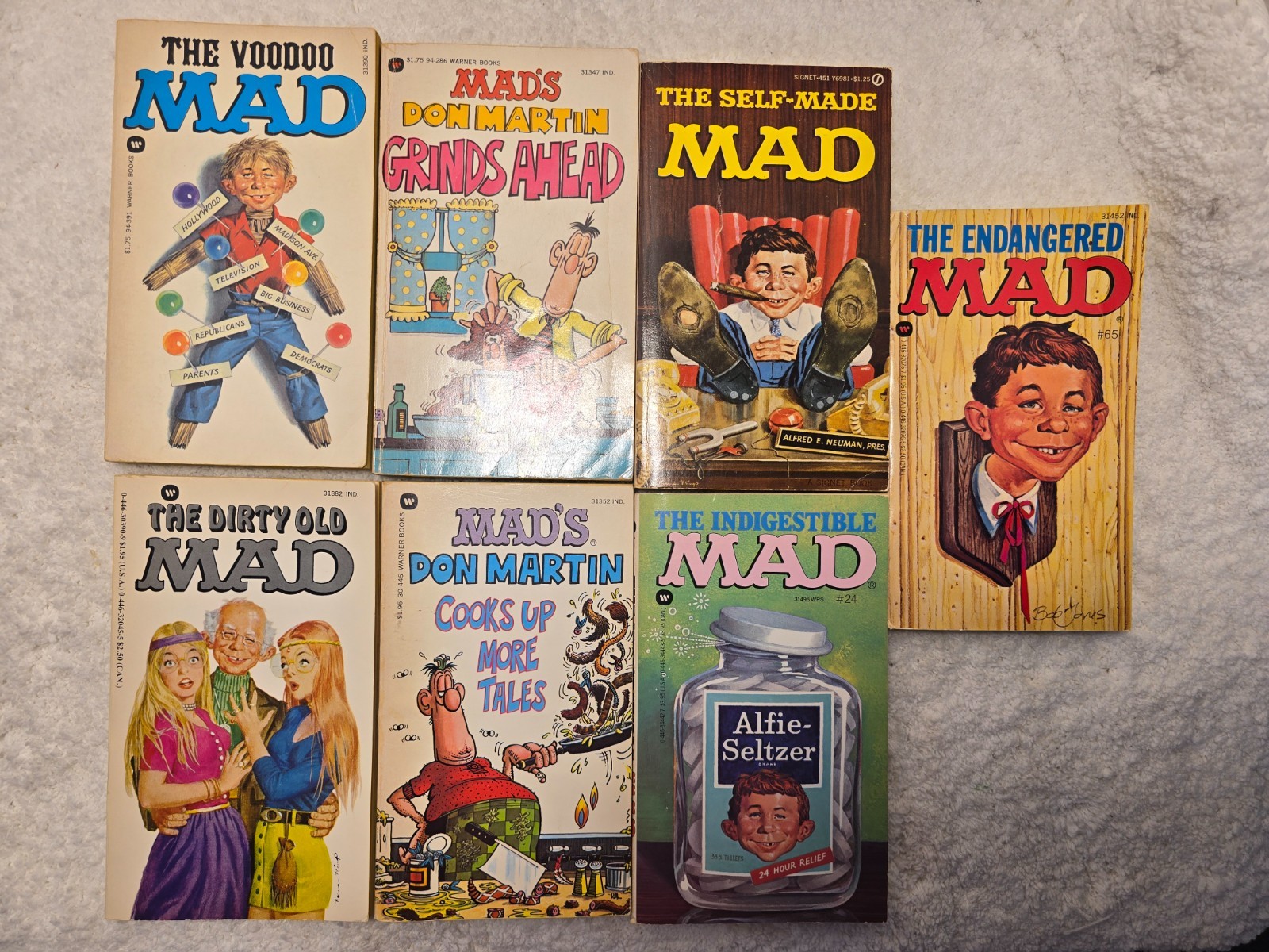 MAD & Mad&rsquo;s Magazine Paperback Books Bundle Lot of 15 Signet Warner 1960-1980&rsquo;s