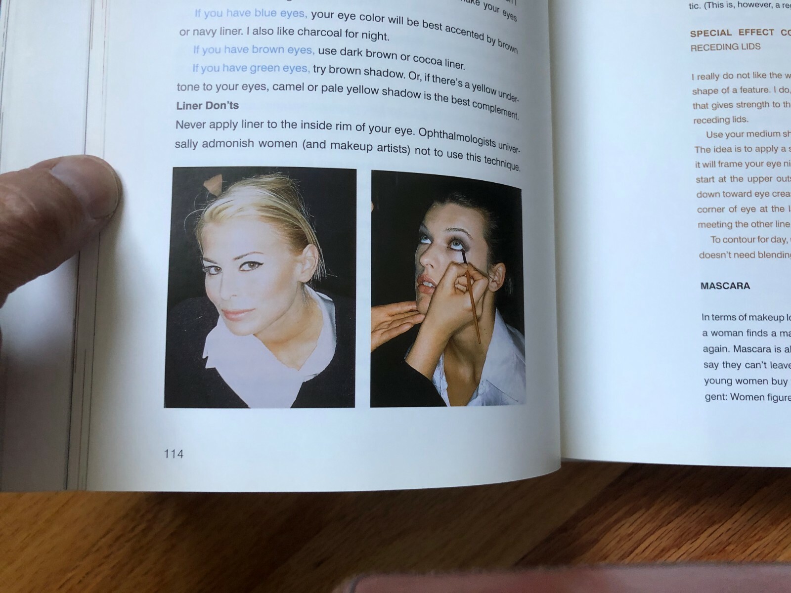 « Bobbi Brown Beauty  » The Ultimate Beauty Resource 1st Edition 1997, 242 pages.