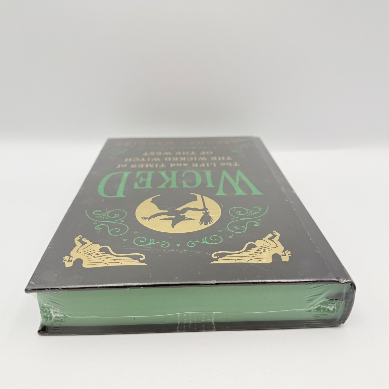 Wicked Gregory Maguire Collector&rsquo;s Edition Hardcover Book Green Edges Sealed