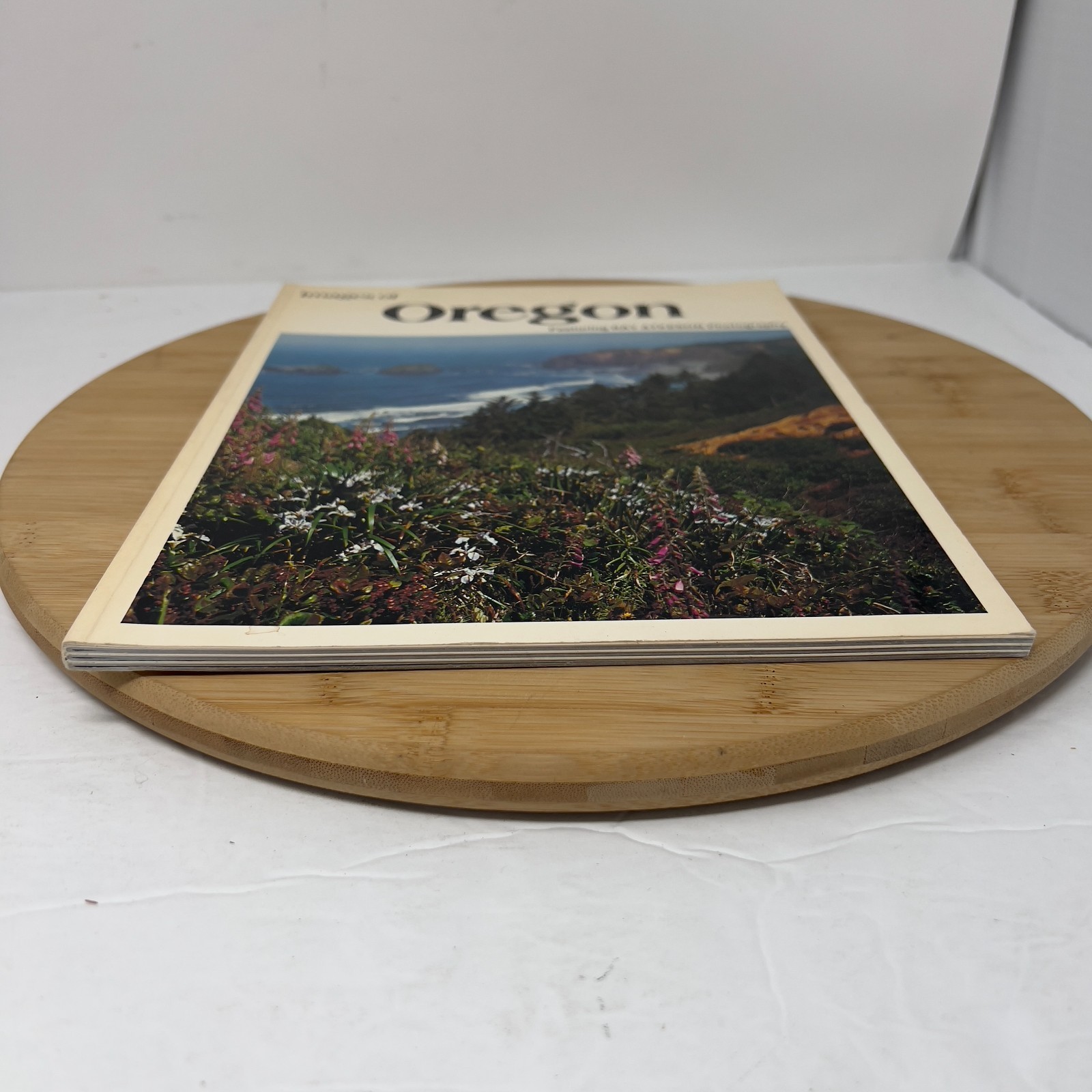 Images of OREGON Featuring Ray Atkeson Photography (Paperback, 1980)