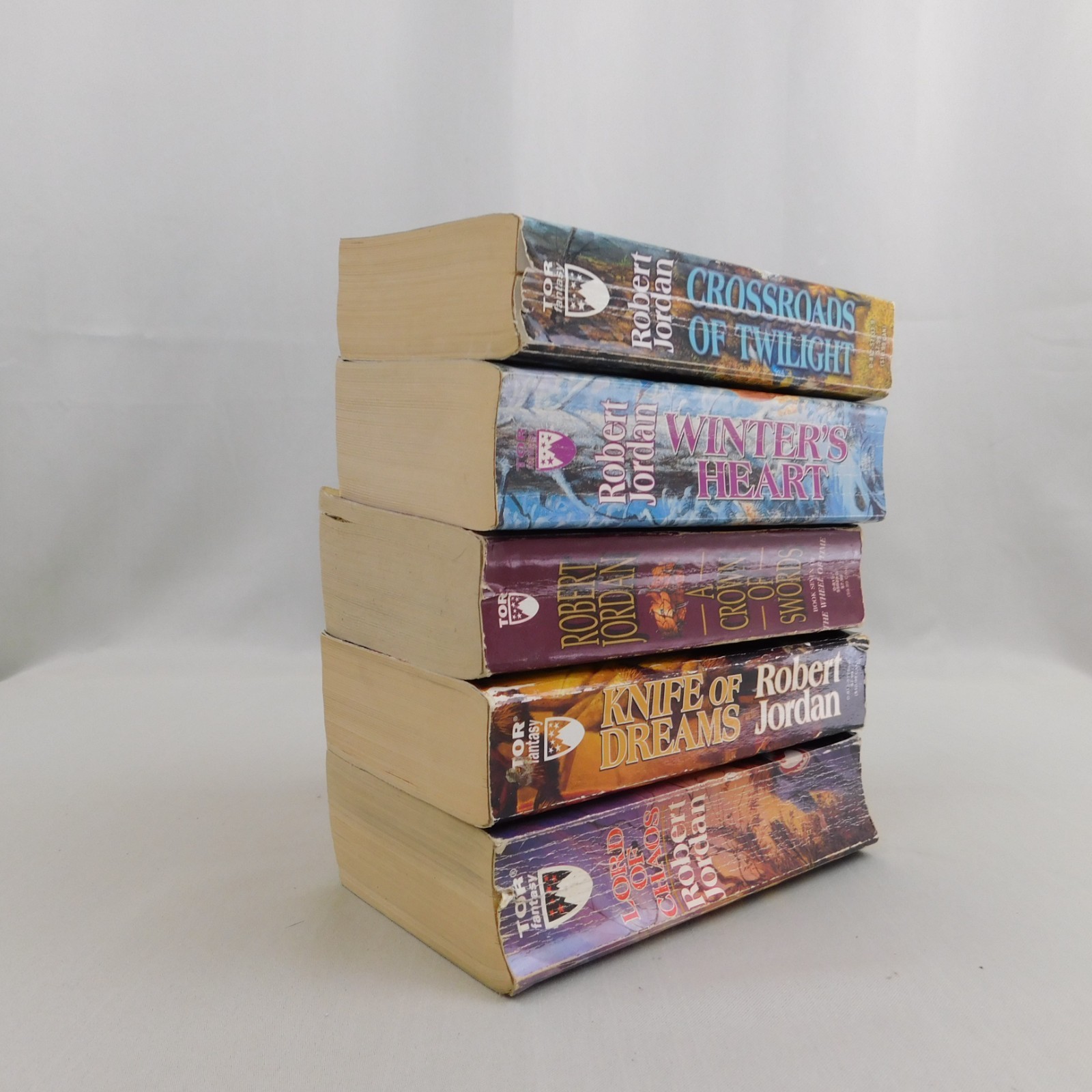 5pc Book Lot Robert Jordan Paperbacks Wheel of Time Series