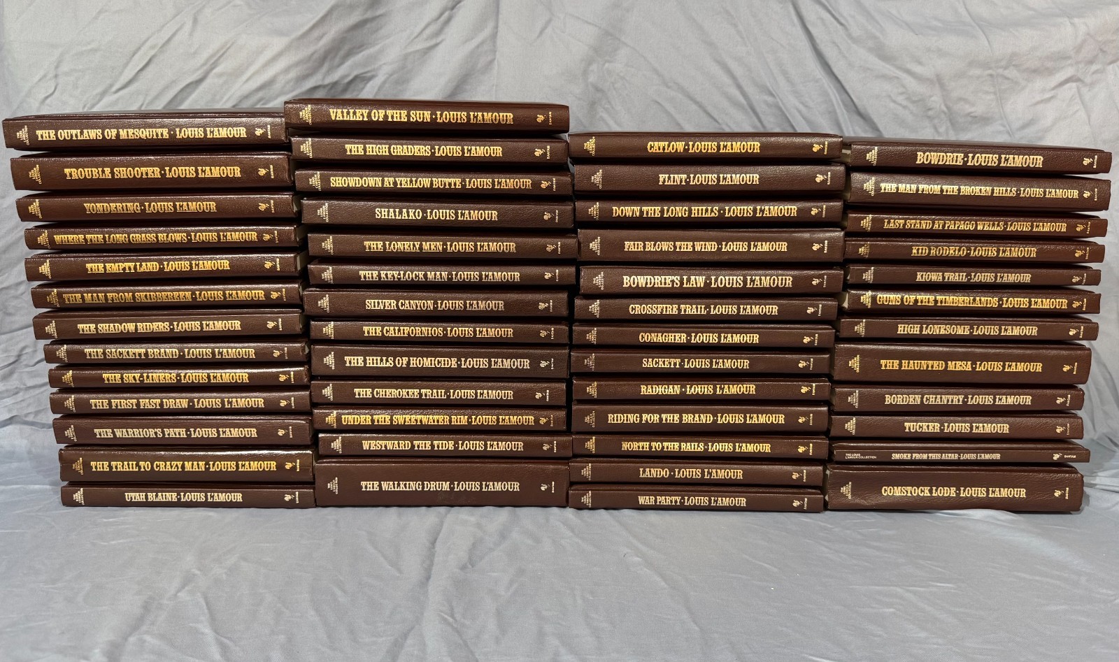 Louis L&rsquo;Amour Leather Books Western (Choose Your Title)