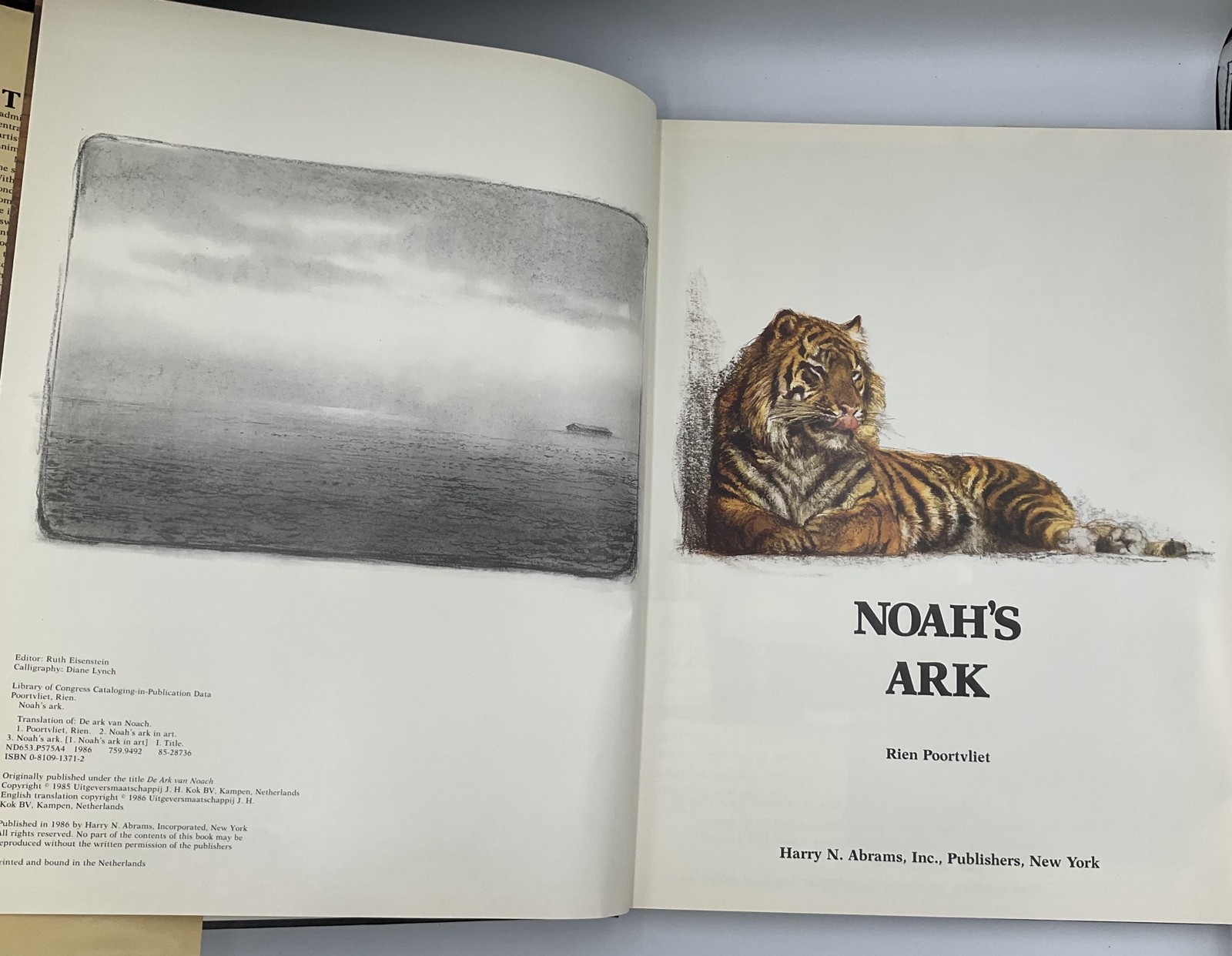 Vintage Noah&rsquo;s Ark Rien Poortvliet HC Beige Illustrated 1986 Abrams Netherlands