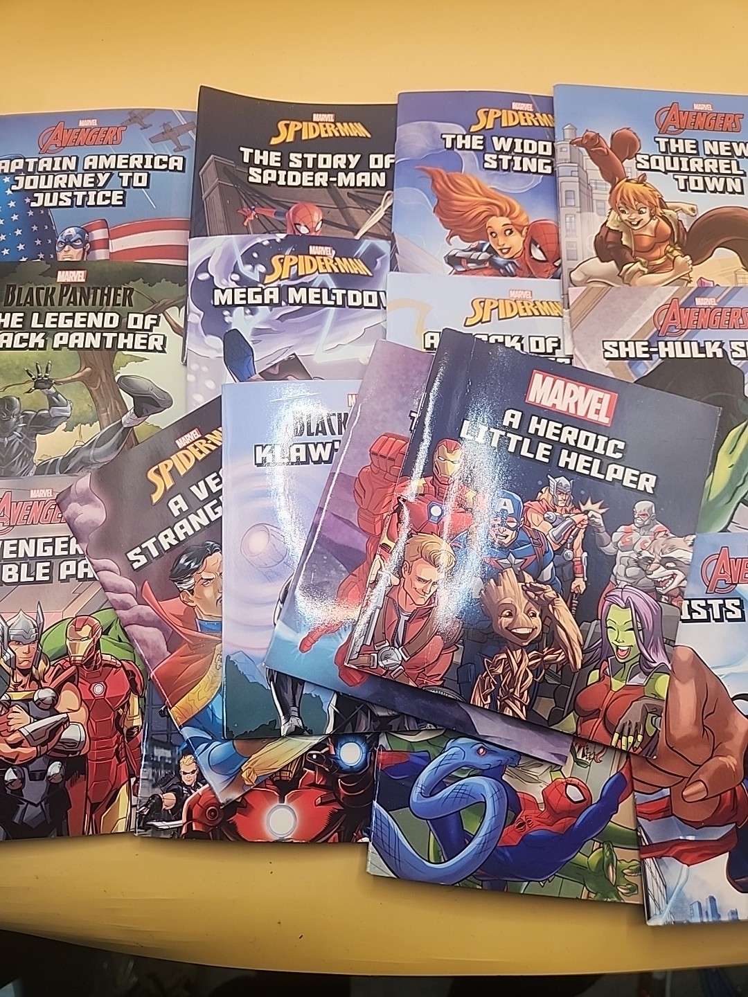 Lot 16 Marvel Children&rsquo;s Mini Books Spider-Man Autumn Publishing Paperback 2023