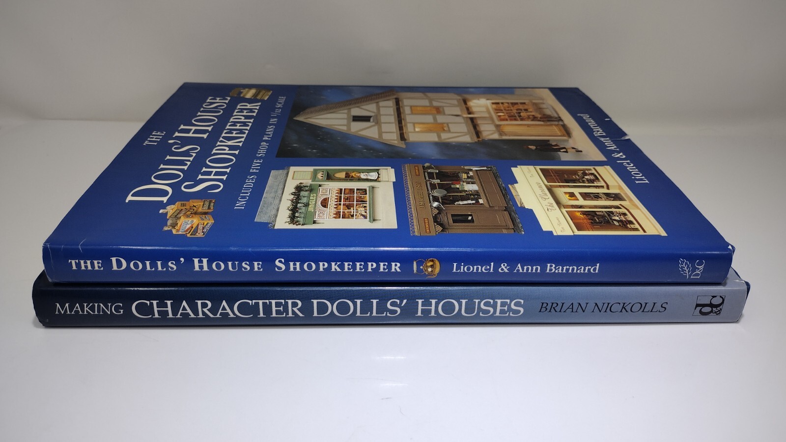 Lot (2) D&C Books Making Character Dolls&rsquo; Houses + Shopkeeper 1/12 Scale HCDJ VG