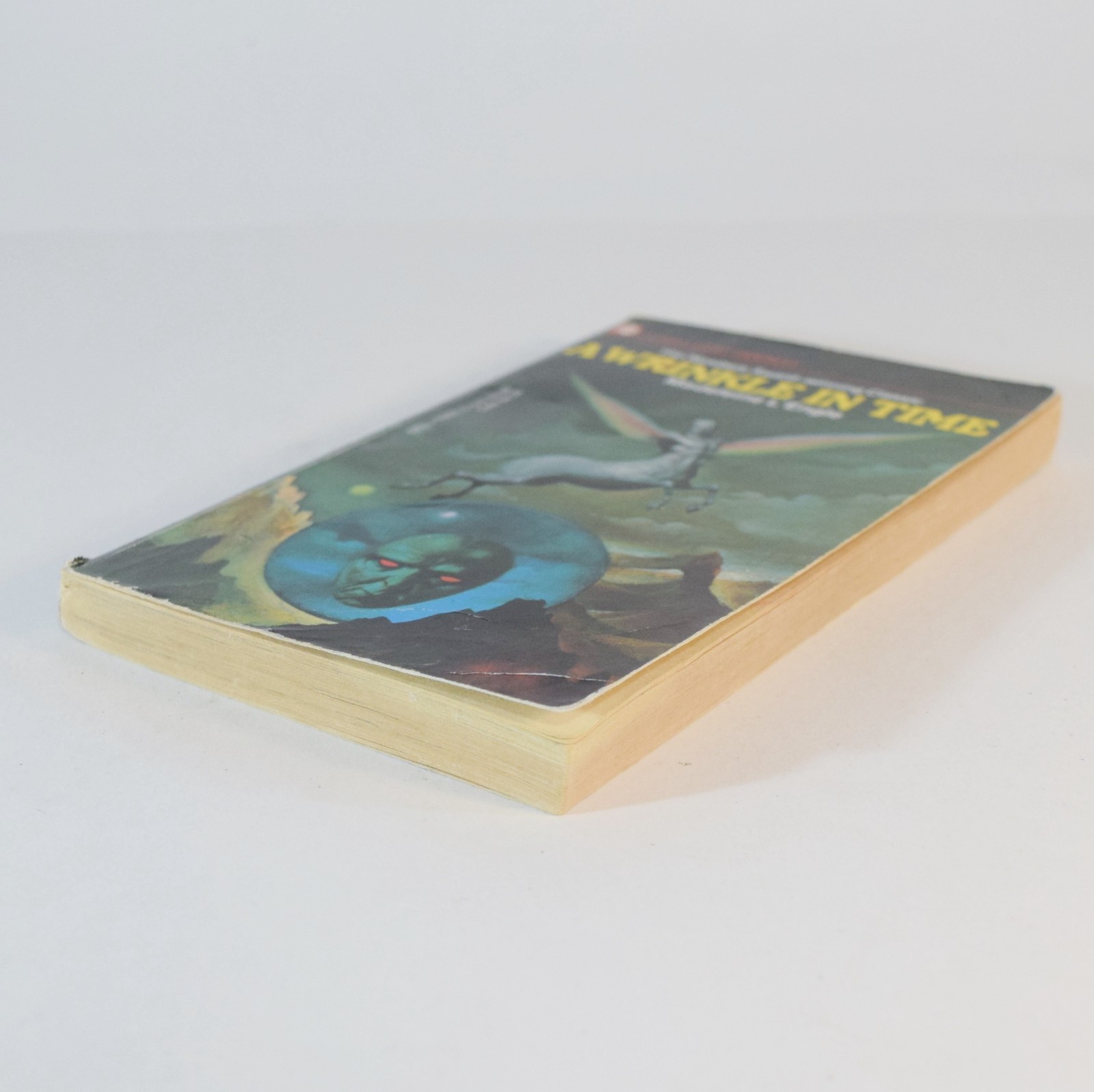 A Wrinkle in Time by Madeleine L&rsquo;Engle 1976 vintage paperback Stranger Things