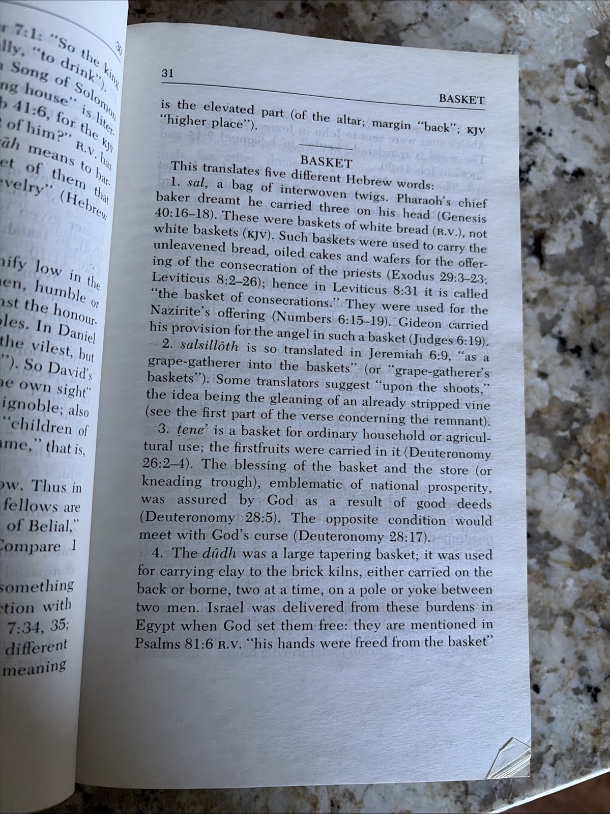 Vine&rsquo;s Expository Dictionary of Old and New Testament Words W.E. Vine Bible