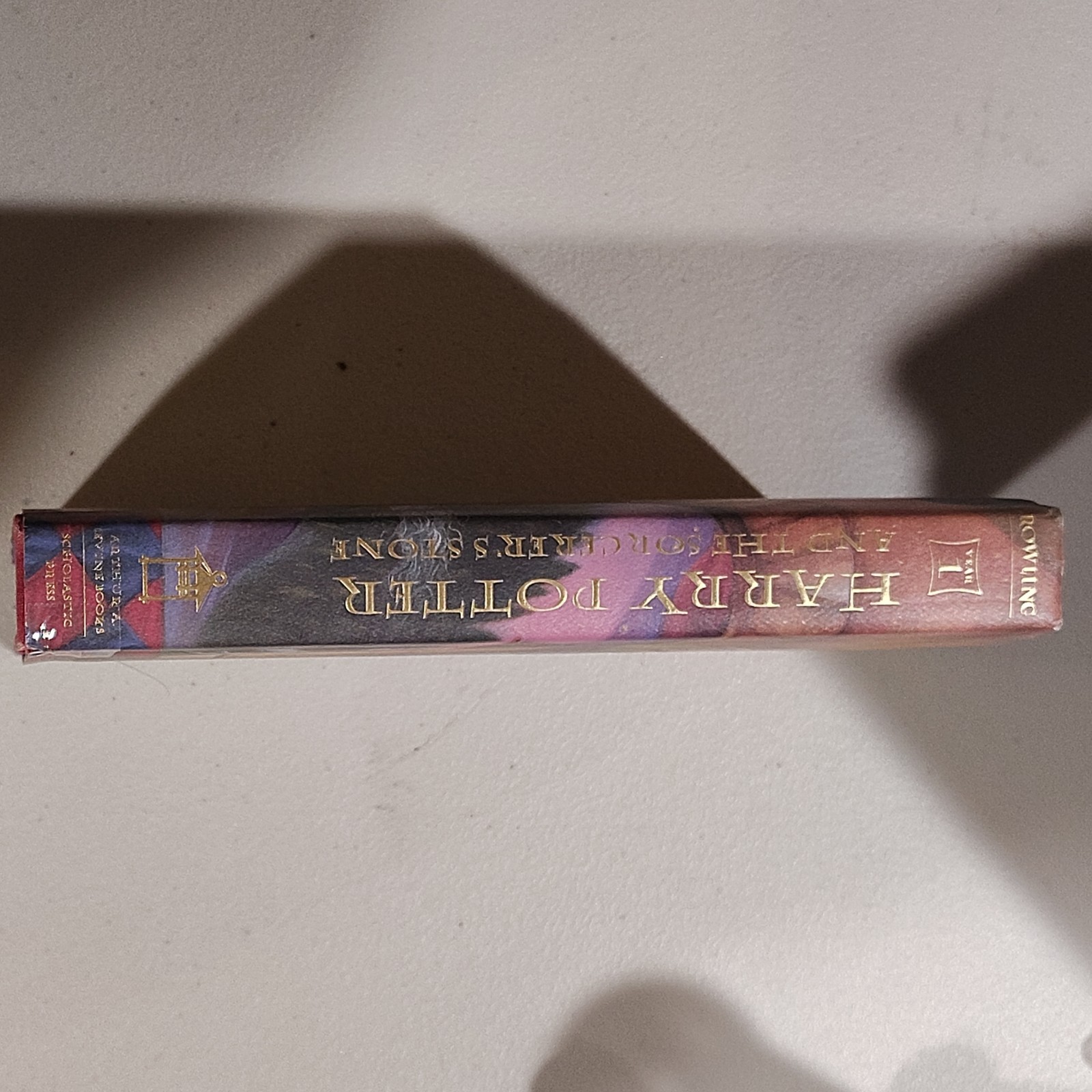 Harry Potter and The Sorcerer&rsquo;s Stone First Edition 1998 HardCover 309 page Var.