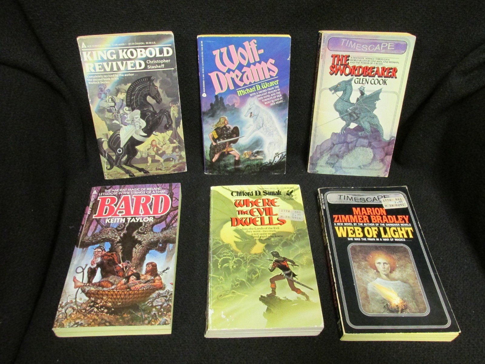 Vintage 1980&rsquo;s Fantasy Paperback Book Lot of 14 Titles