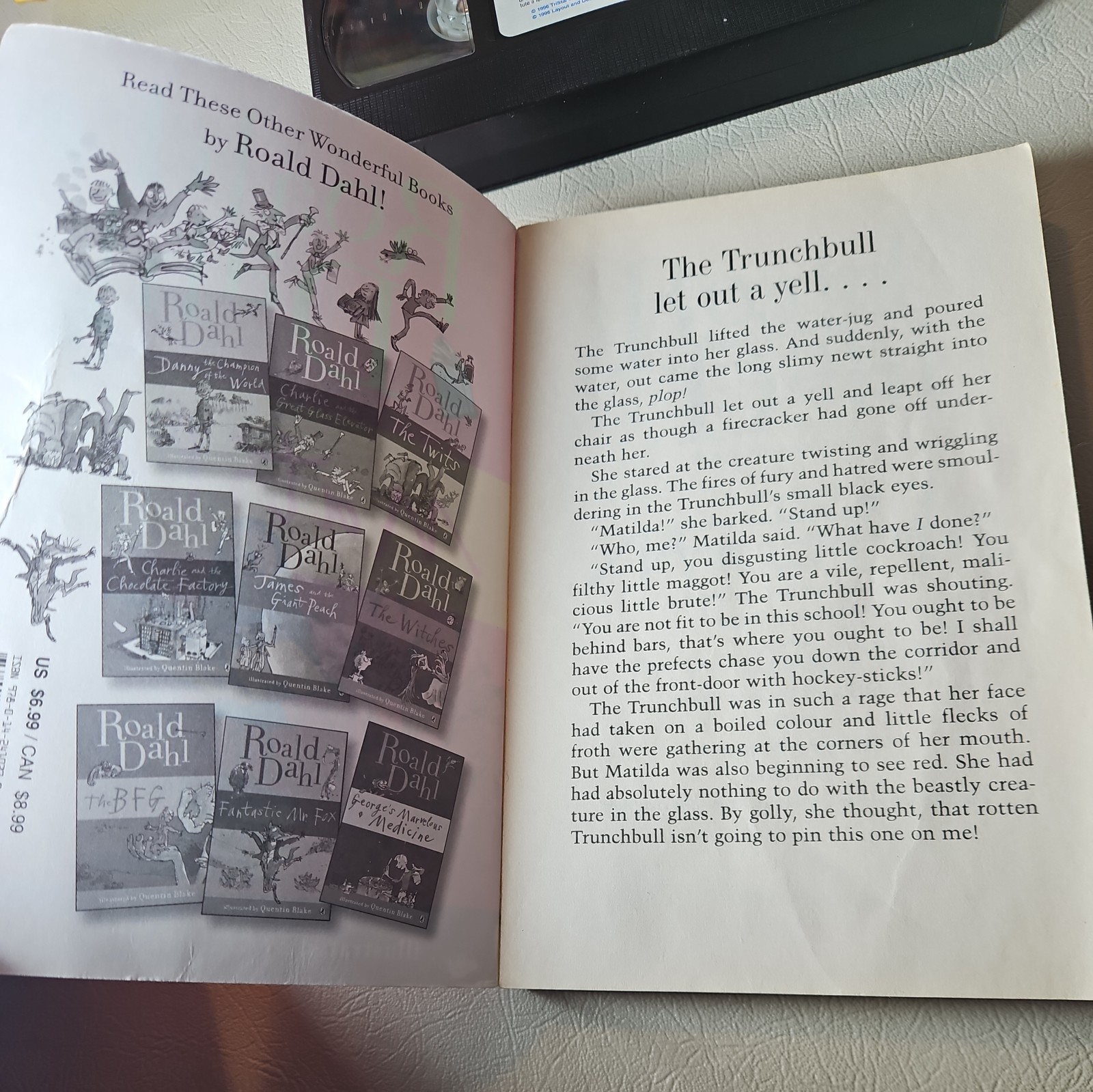 Matilda by Roald Dahl First Edition + Matilda Vintage VHS – VG – Y2K 90&rsquo;s Danny