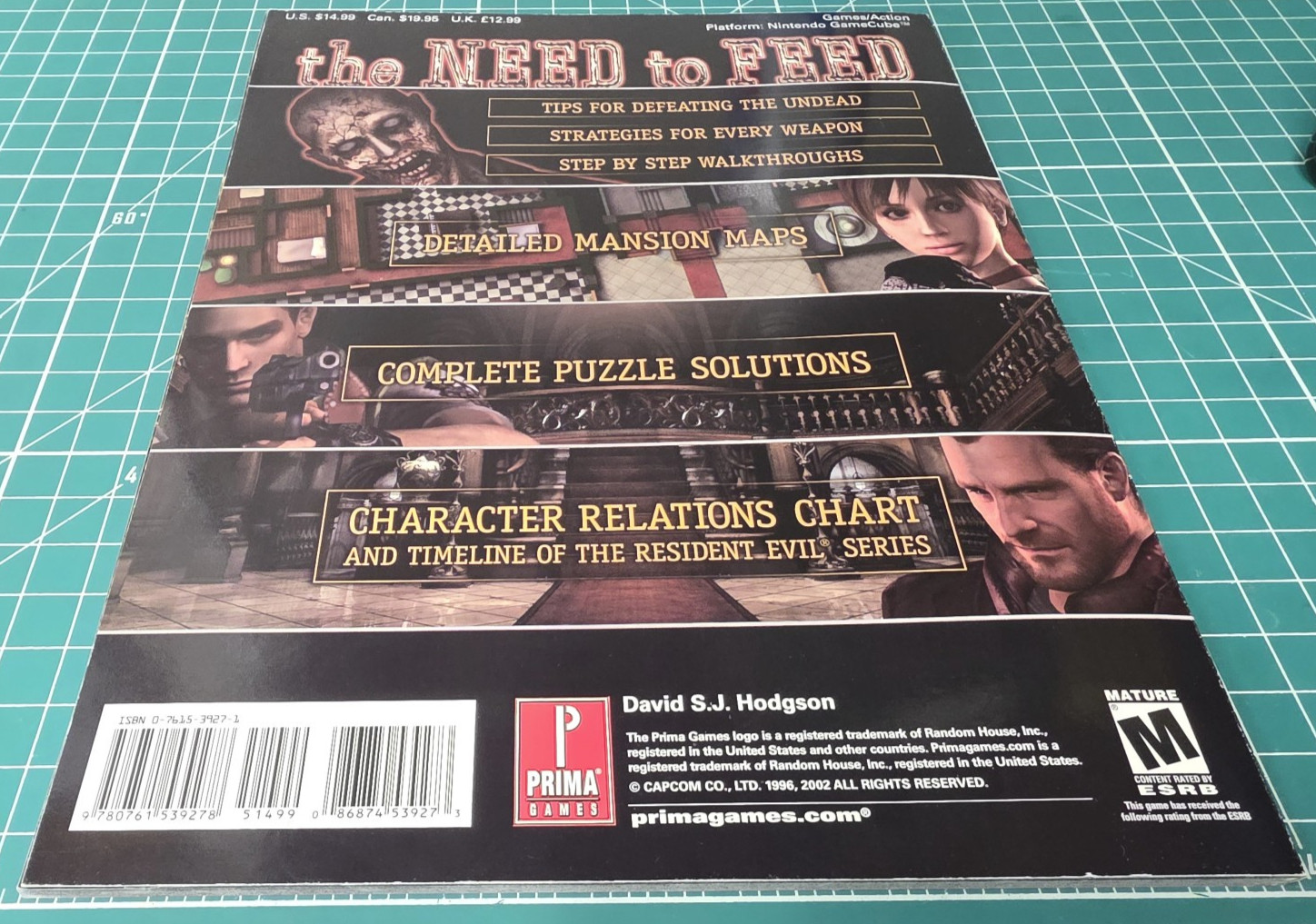 Resident Evil Prima&rsquo;s Official Strategy Guide Nintendo GAMECUBE w/POSTER – RARE!