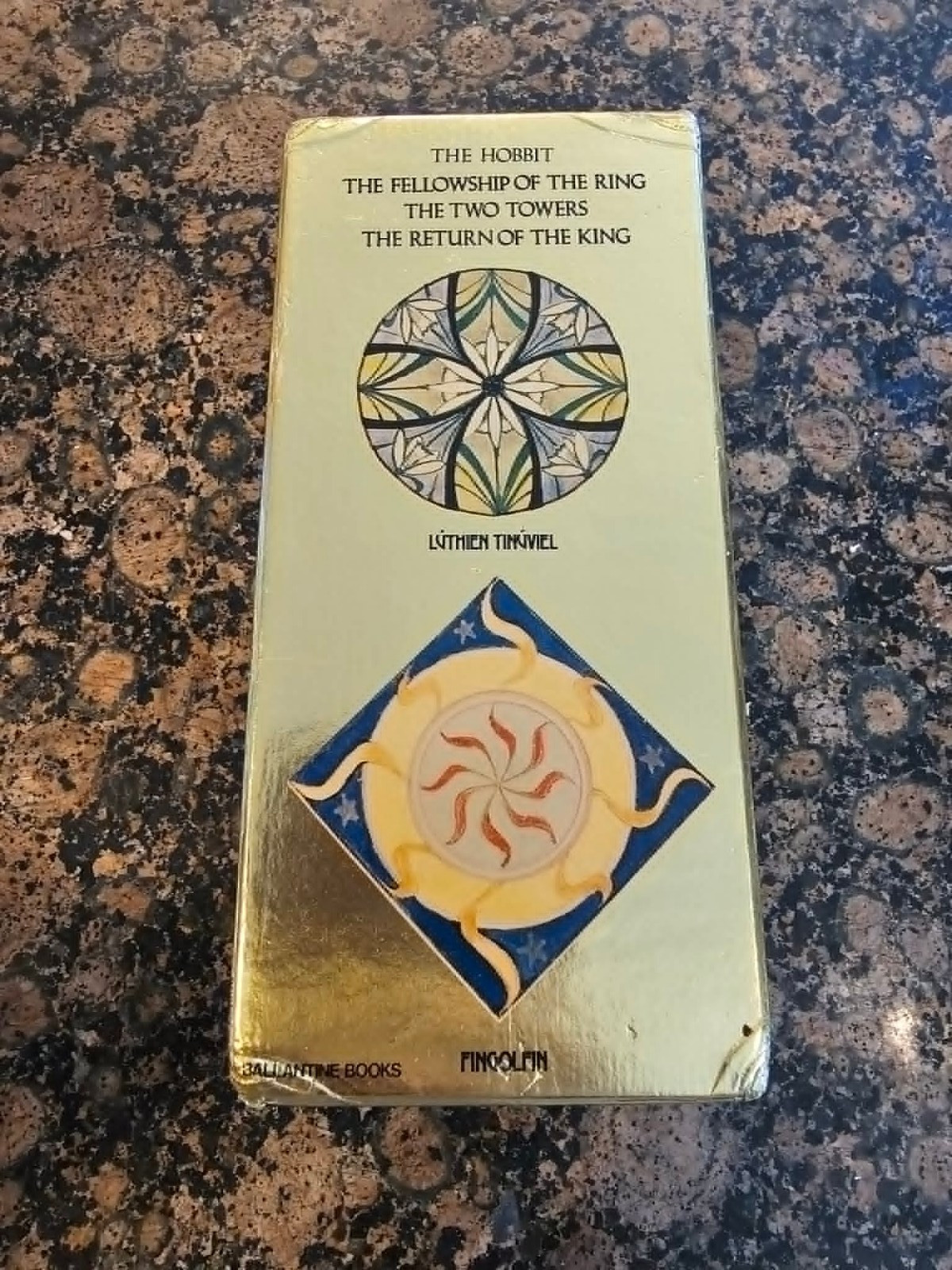 J.R.R. Tolkien Lord of the Rings Box Set Hobbit Fellowship Two Towers Return