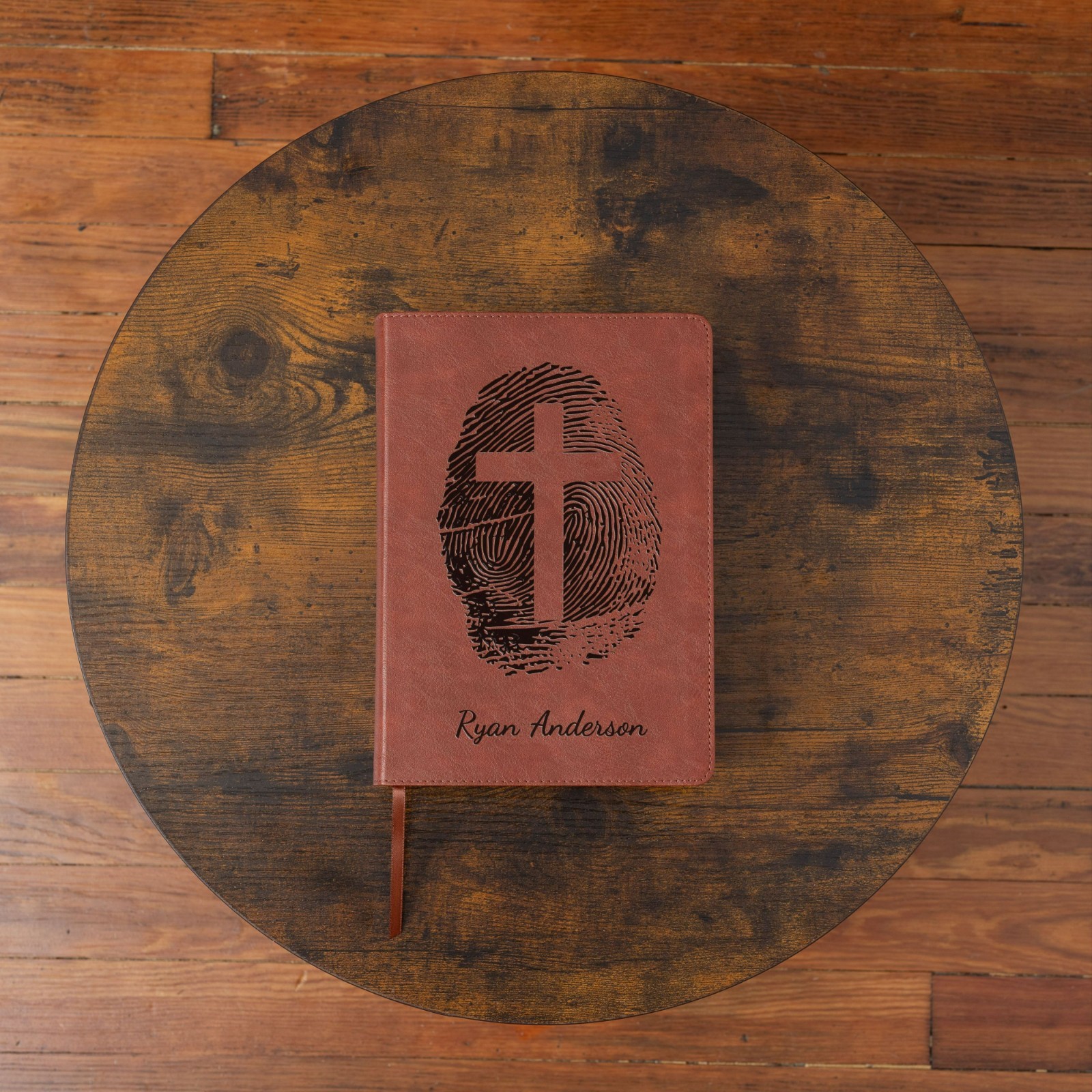 Personalized ESV Men&rsquo;s Study Bible, Fingerprint & Cross Design, Name Engraved