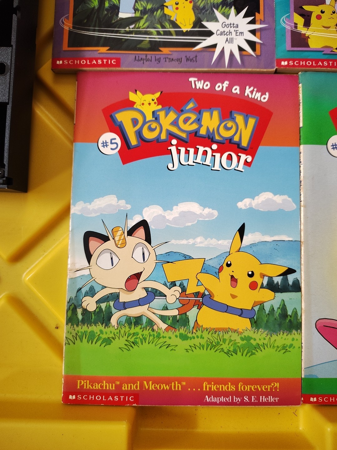 Pokemon Lot Of 6 Children&rsquo;s Chapter Books Vintage 2 VHS Pokemon VHS