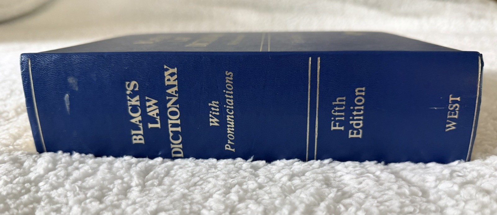 Black’s Law Dictionary 5th Edition 1979 – With Pronunciations, Hardcover Legal