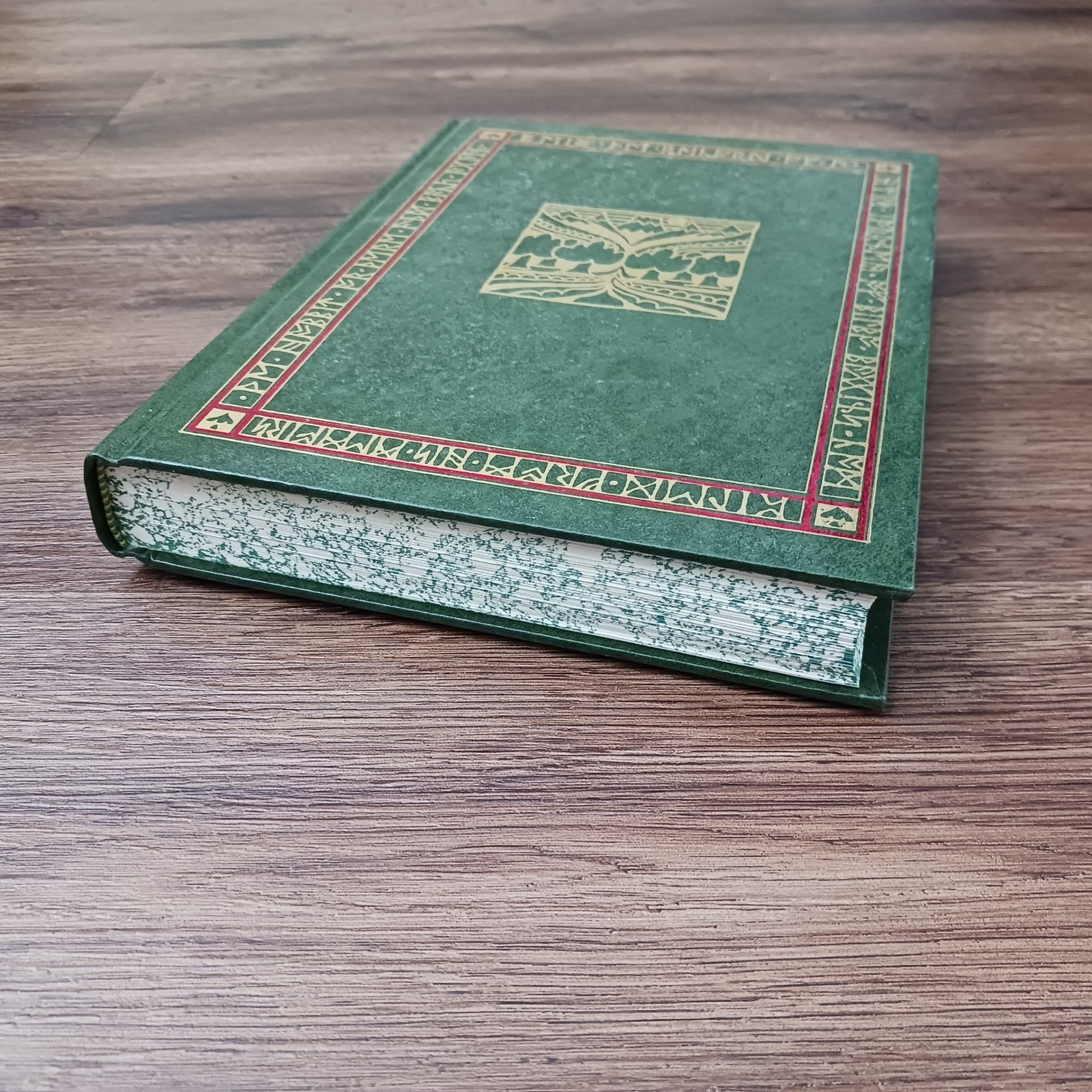 The Hobbit J.R.R. Tolkien Houghton Mifflin Collector&rsquo;s Edition Green Slipcase