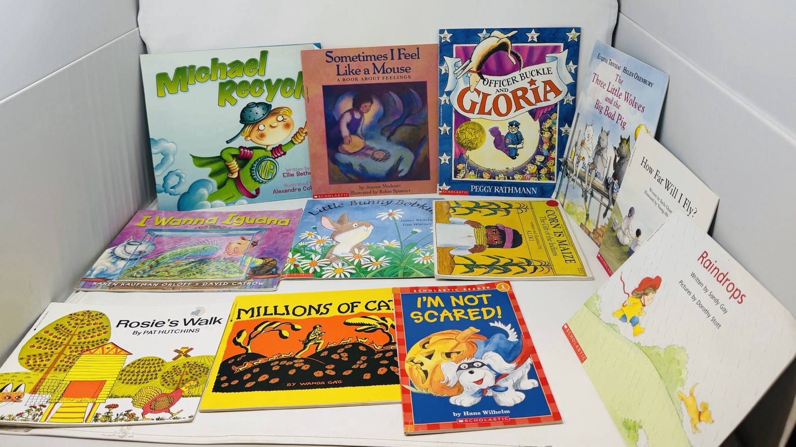 Children&rsquo;s Scholastic Picture Books Kids Paperback Storybook Storytime Lot of 12