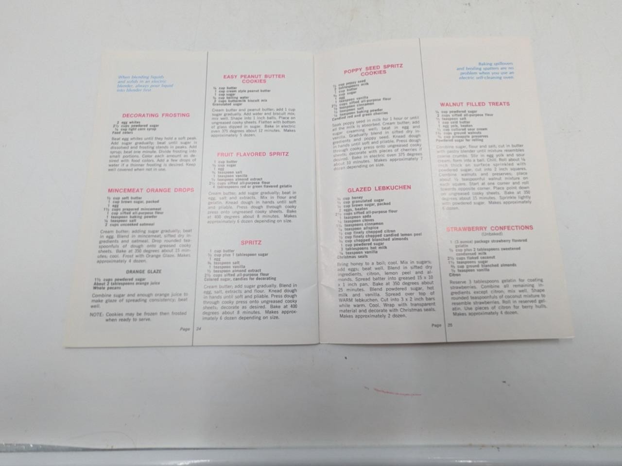 1972 WE Energies Cookie Book Wisconsin Electric Christmas Cooky Recipe Book