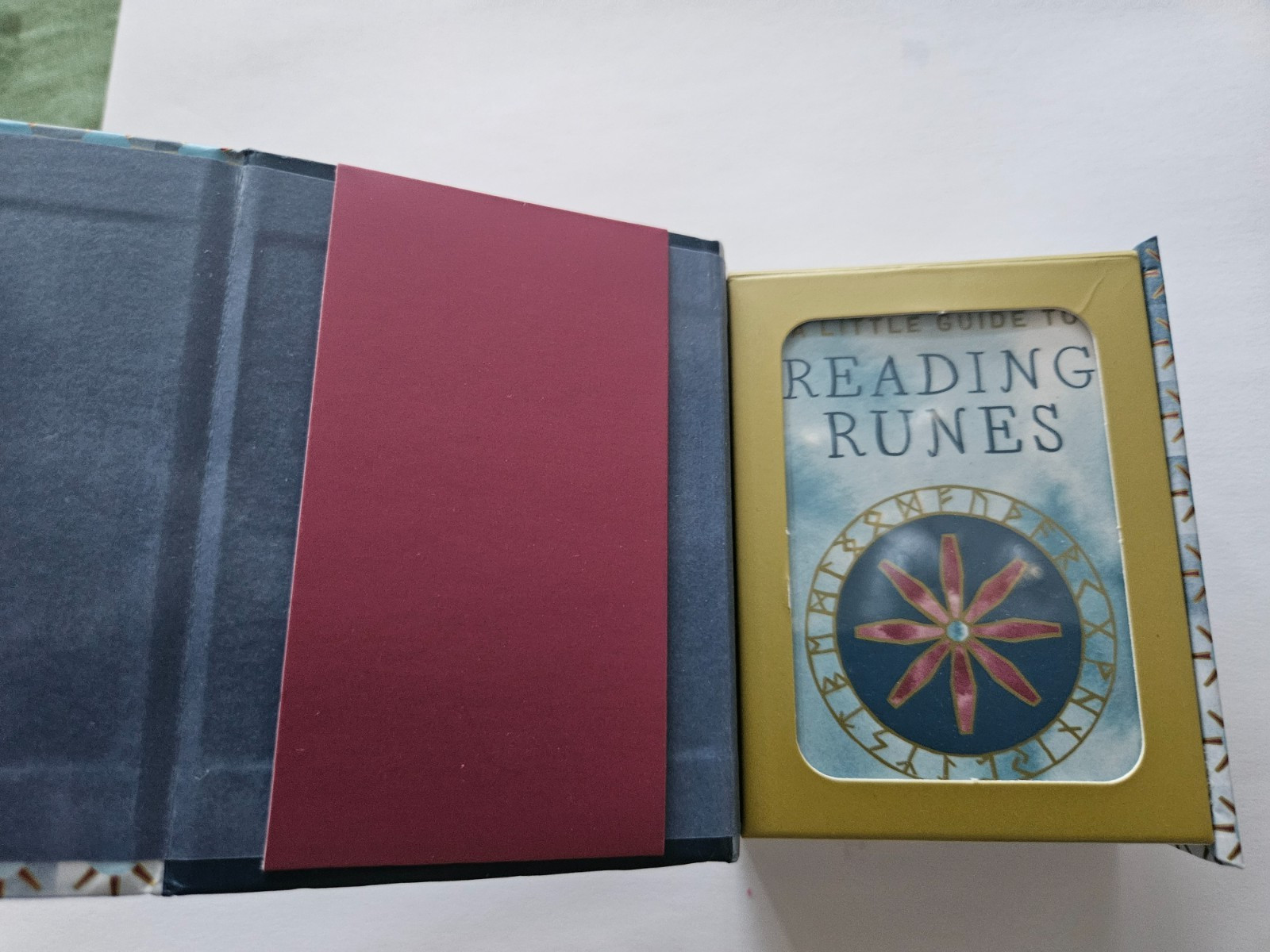 RUNES UNLOCK THE SECRETS OF THE STONES COMPLETE BRAND NEW FREE SHIPPING
