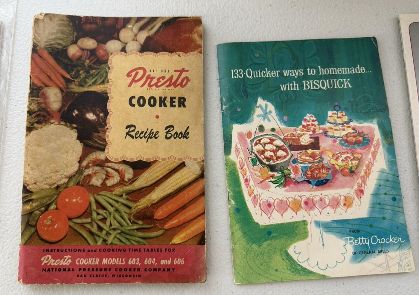 1920-1950&rsquo;s Vintage lot of Recipe Booklets, Pamphlets, Advertising,Cookbooks