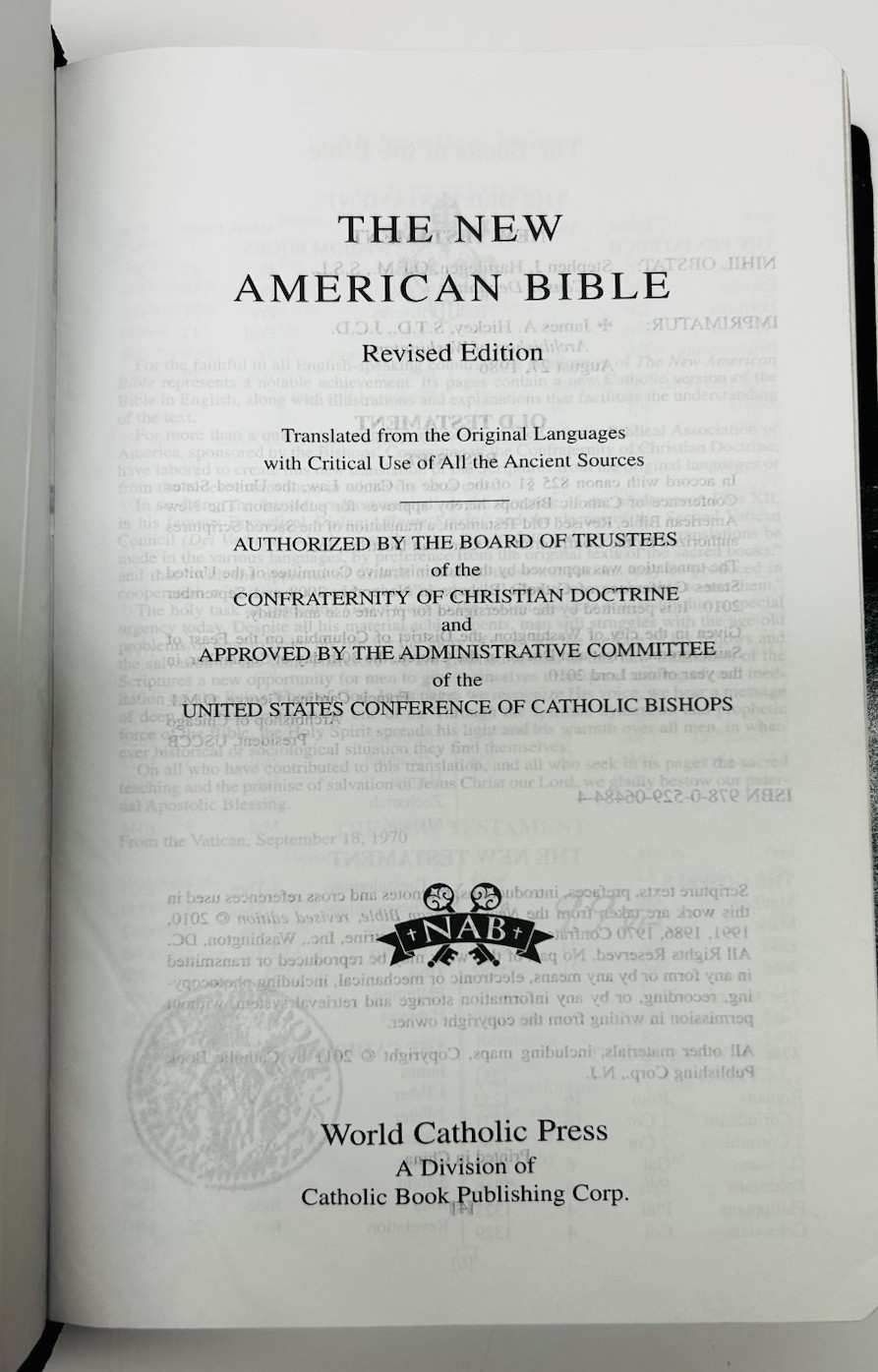 Green THE NEW AMERICAN BIBLE~Official Catholic World Press Bible book~c.2011