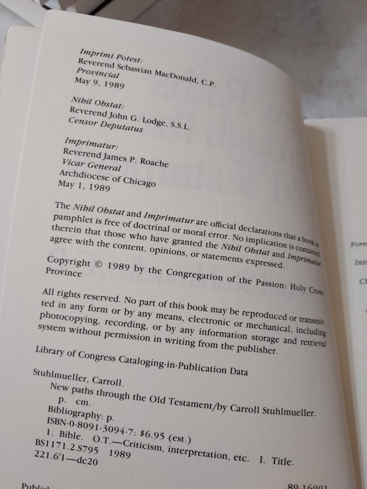 New Paths Through the Old Testament by Carroll Stuhlmueller (1989, PK) T4A