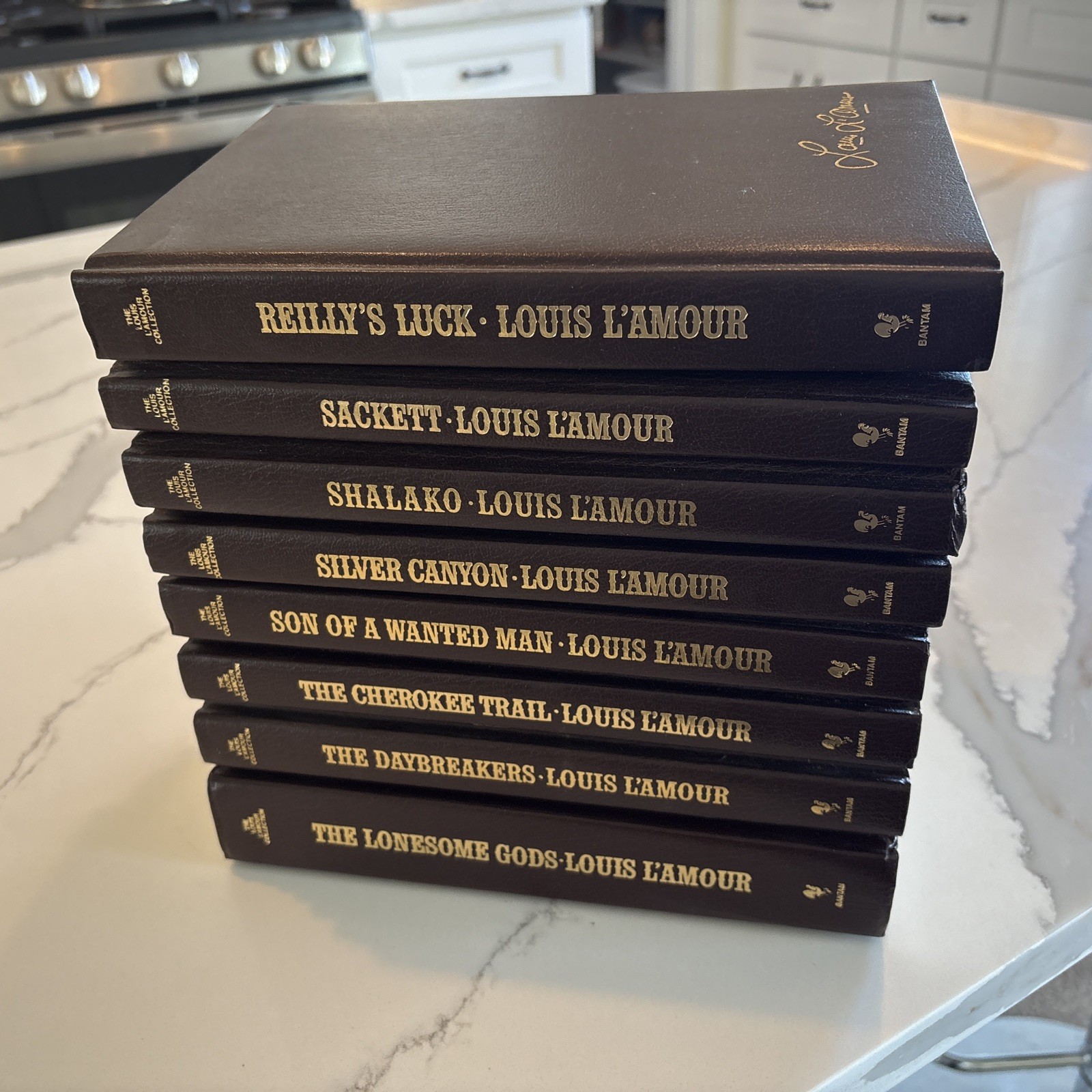 The Louis L&rsquo;Amour Collection Bantam Leatherette Hardcover Edition Lot Of 8. O-14