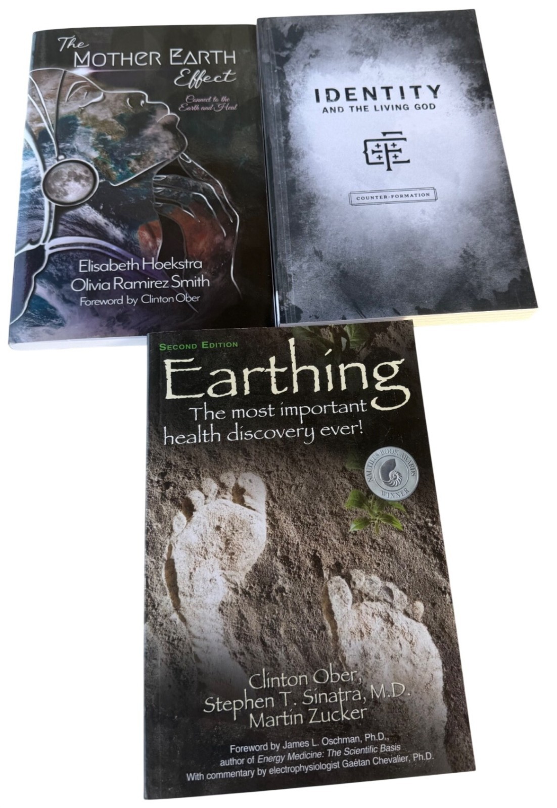 MIXED Set of 3 Paperback Books « Identity, Earthing, Mother Earth Effect » (EUC)