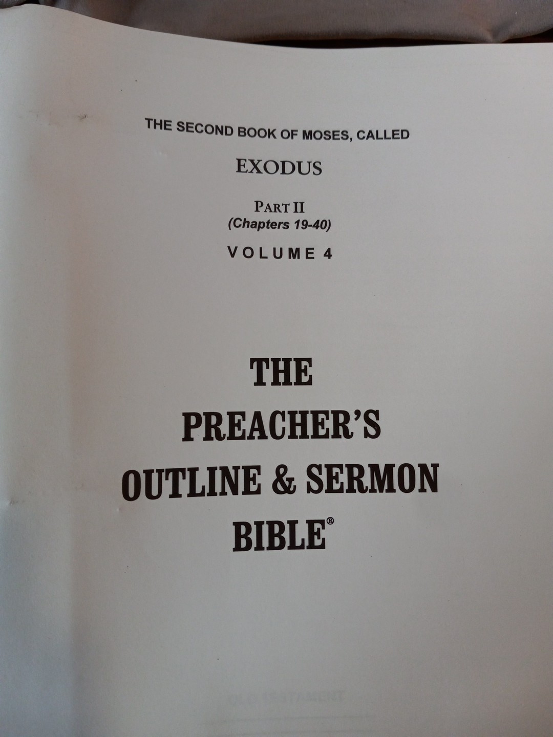 The Preacher&rsquo;s Outline & Sermon Bible KJV 3-Ring Binder Pick One