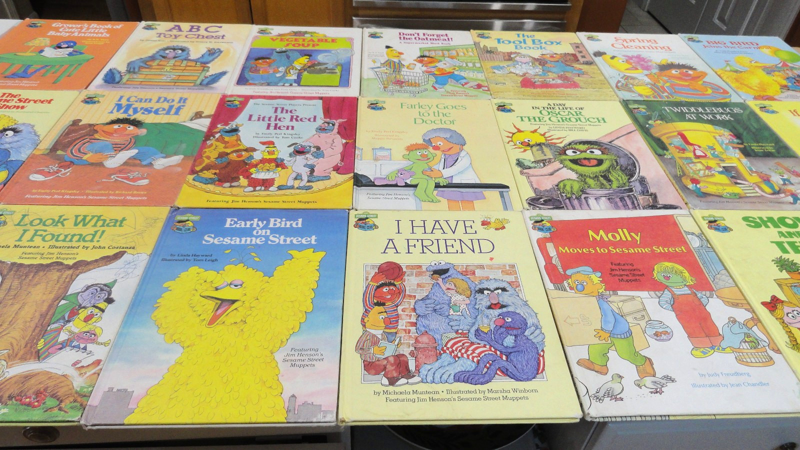 Sesame Street Book Club 1980&rsquo;s Set of 26 Books See Below for Titles & Condition