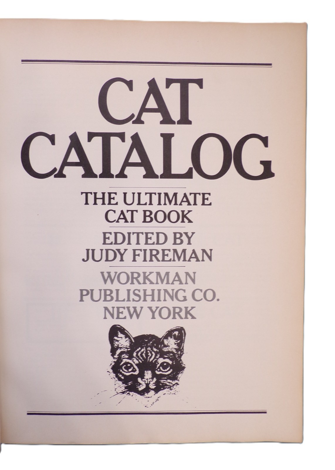 « Cat Catalog », The Ultimate Cat Book, Large « Very Good » 1st Ed. Book, 352 pages