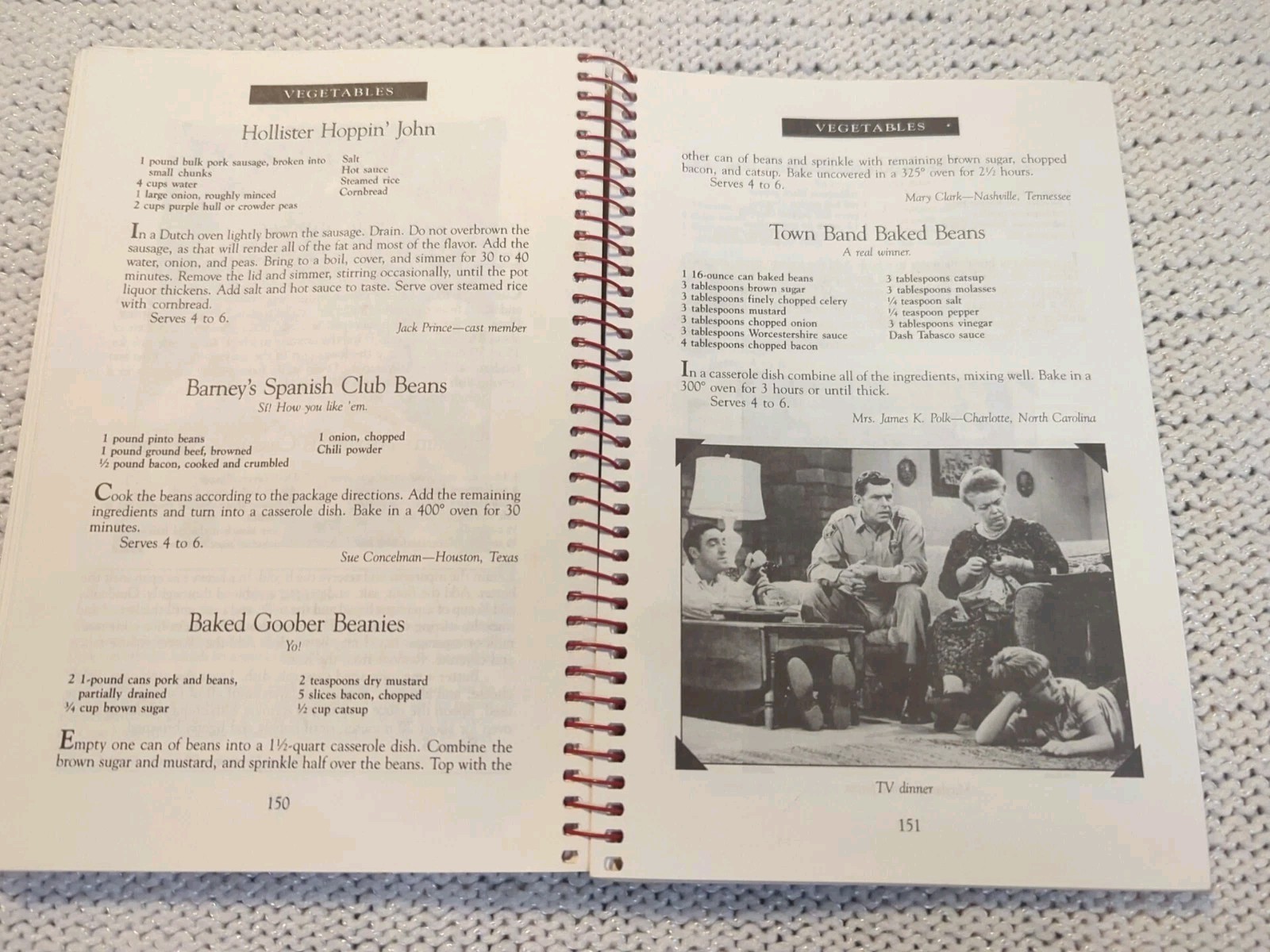 Aunt Bee&rsquo;s Mayberry Cookbook – Spiral-bound By Ken Beck and Jim Clark