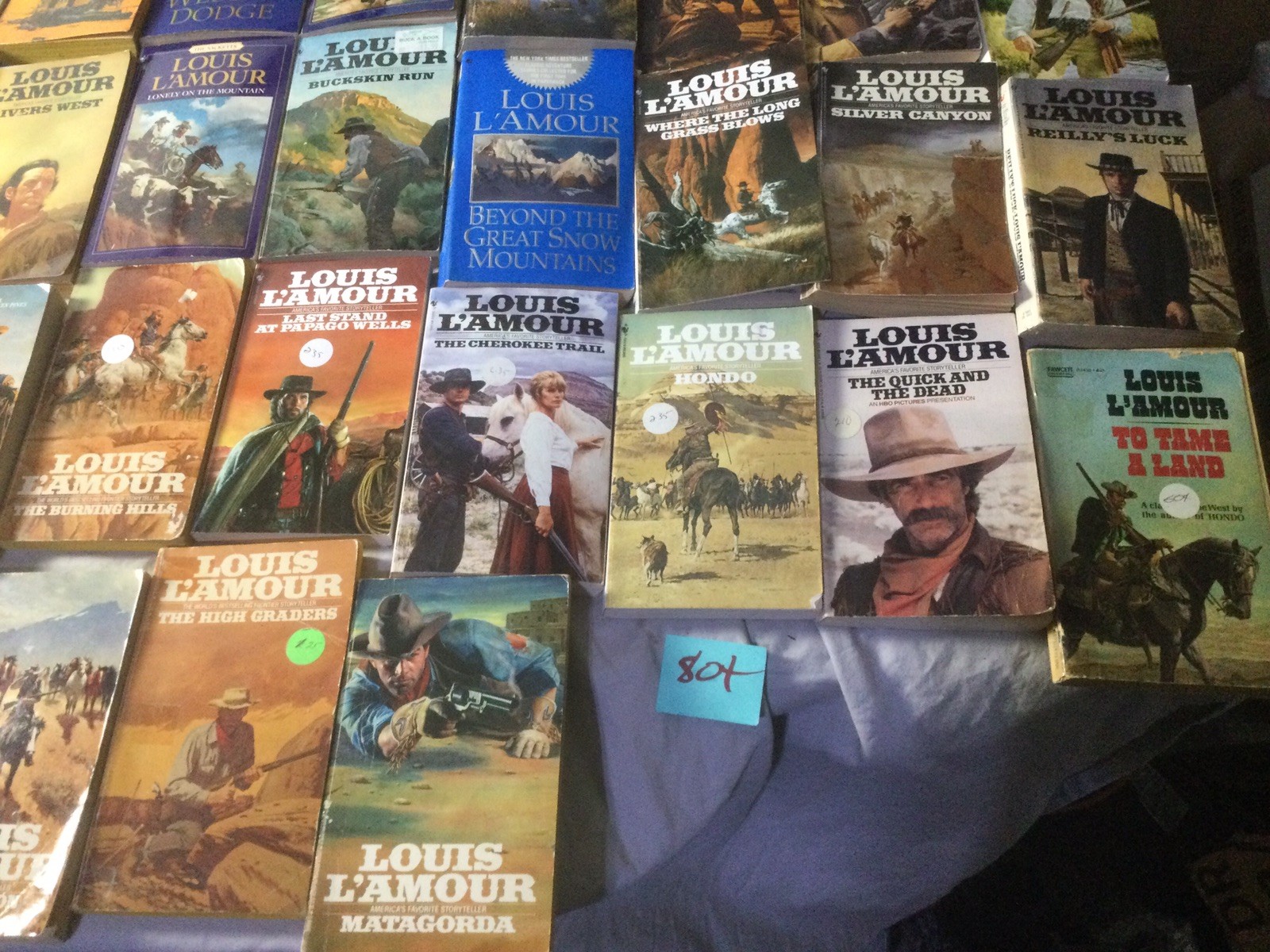 80+ Louis L&rsquo;Amour Paperback Lot Western Collection Sackett Series