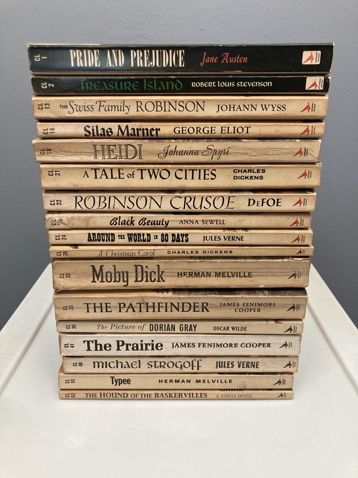 33 VTG Airmont Classic Literature Paperback Book Lot Vintage Assorted Titles