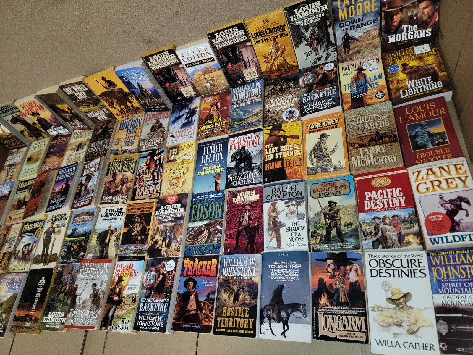 Lot of 10 Zane Grey Louis L&rsquo;amour Western Paperback Fiction Books MIX UNSORTED