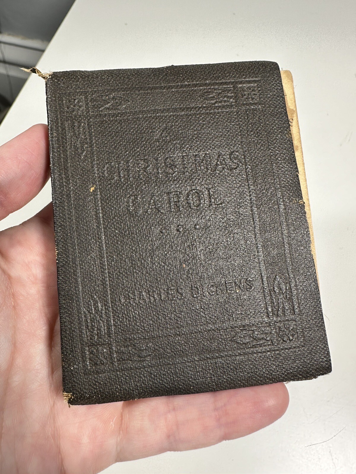 Little Leather Library – A CHRISTMAS CAROL Charles Dickens Antique Book 1920&rsquo;s