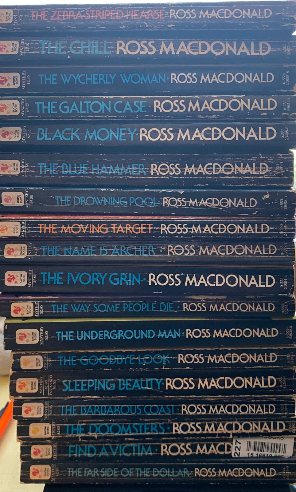 Lew Archer Ross MacDonald PB Novels: ALL 19 IN THE SERIES GOOD Condition &rsquo;84 ed