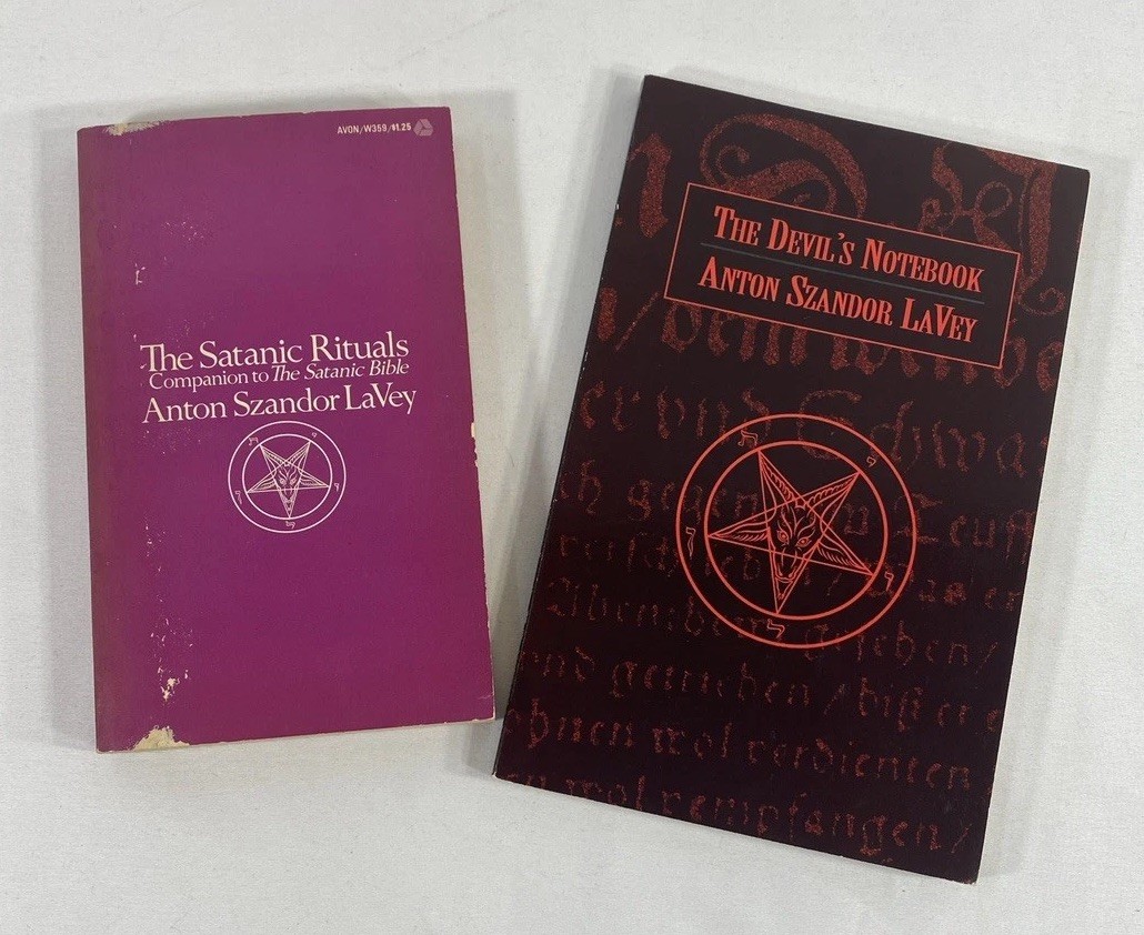 2 PB lot – The Satanic Rituals + The Devil&rsquo;s Notebook – Anton Szandor LaVey