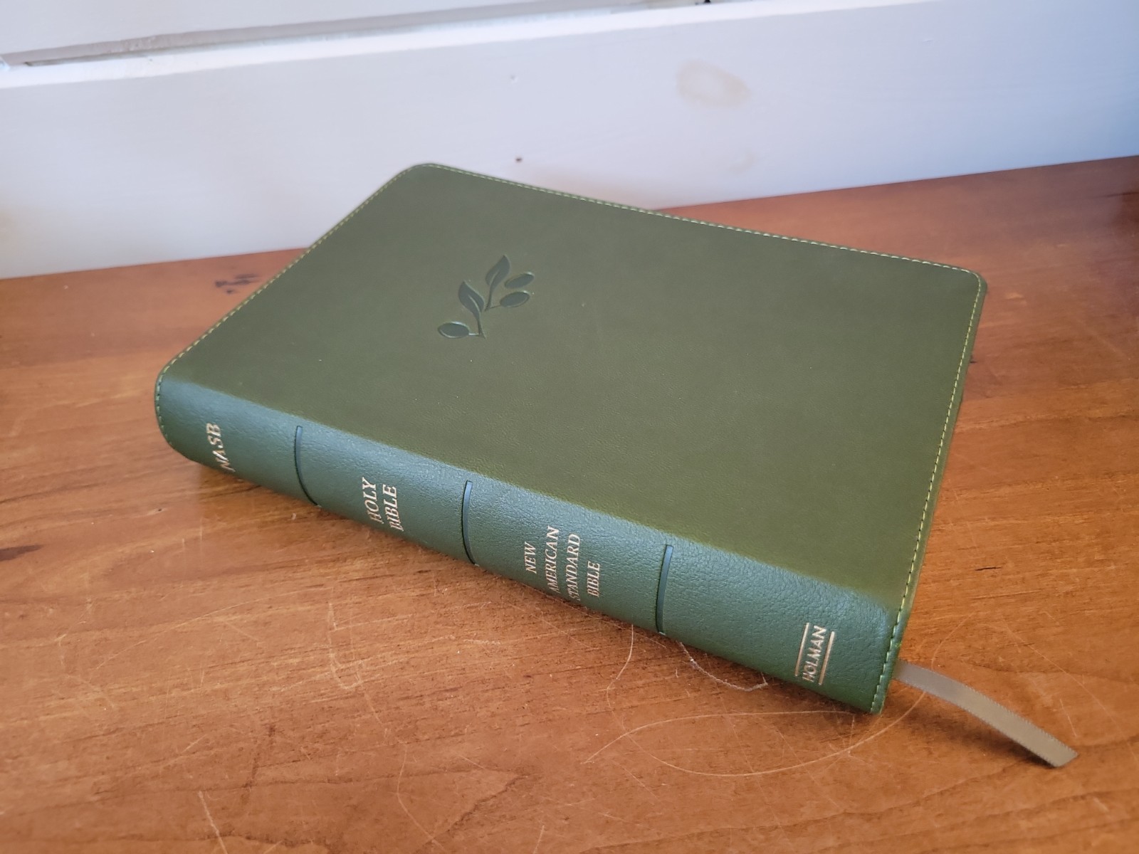 The Holy Bible New American Standard NASB Holman Olive Green Leather Touch 8.5&Prime;