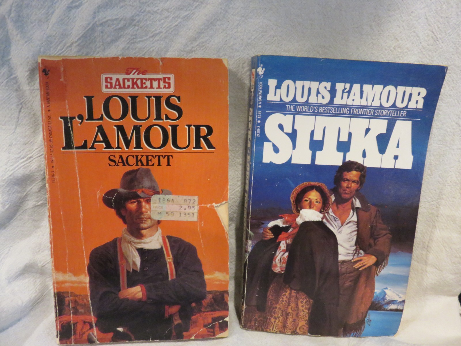 Lot of 16 Louis L&rsquo;Amour Western Paperback Books Sackett & More