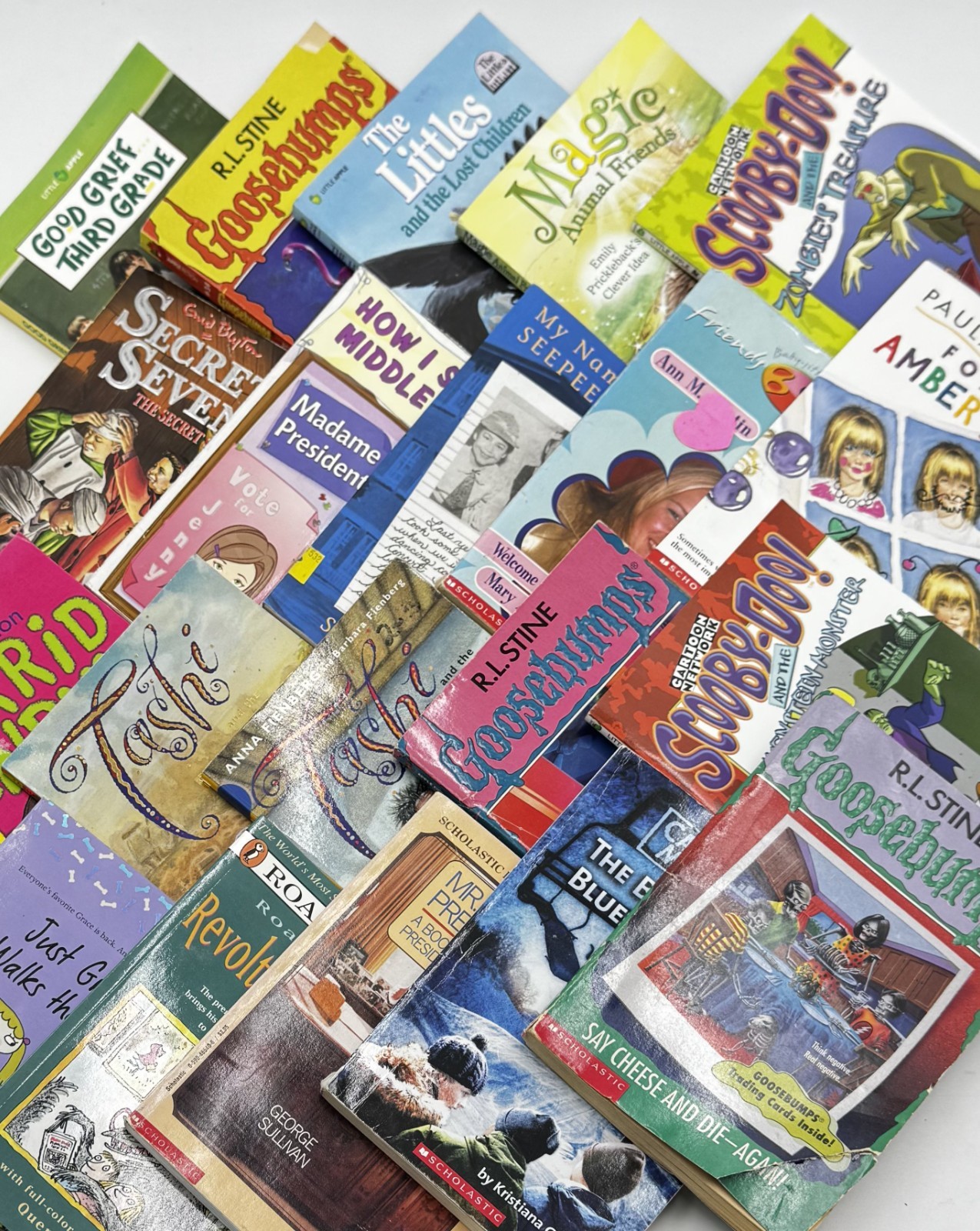 Bulk/Huge Lot of 50 of Children&rsquo;s Kids Chapter Books – Random – Free Shipping!