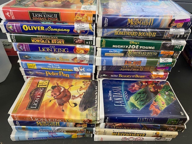 Lot of 30 Disney VHS&rsquo;s (no duplicates) -GOOD