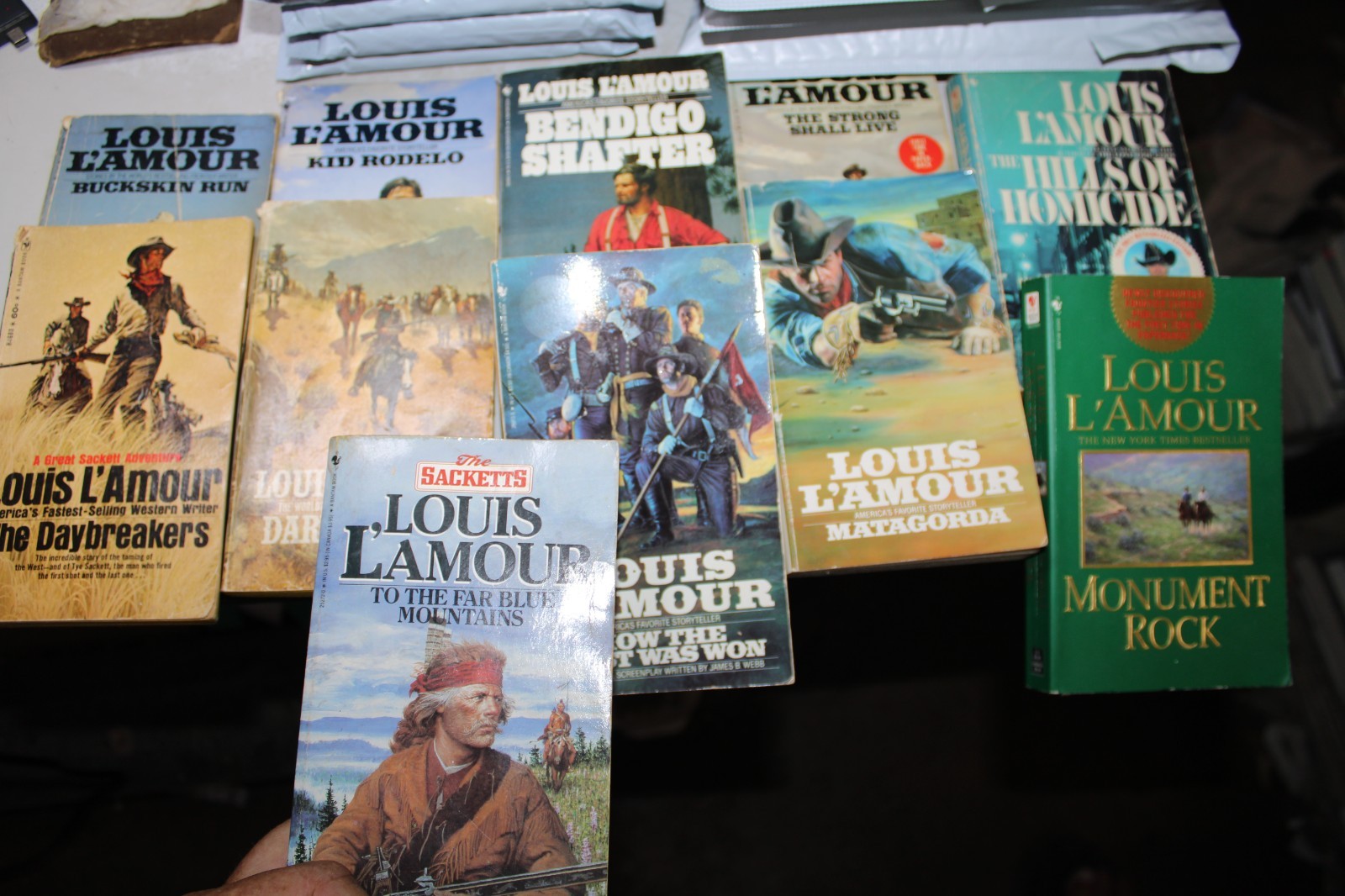 Louis L&rsquo;Amour Vintage Paperback Set Of 10 Books