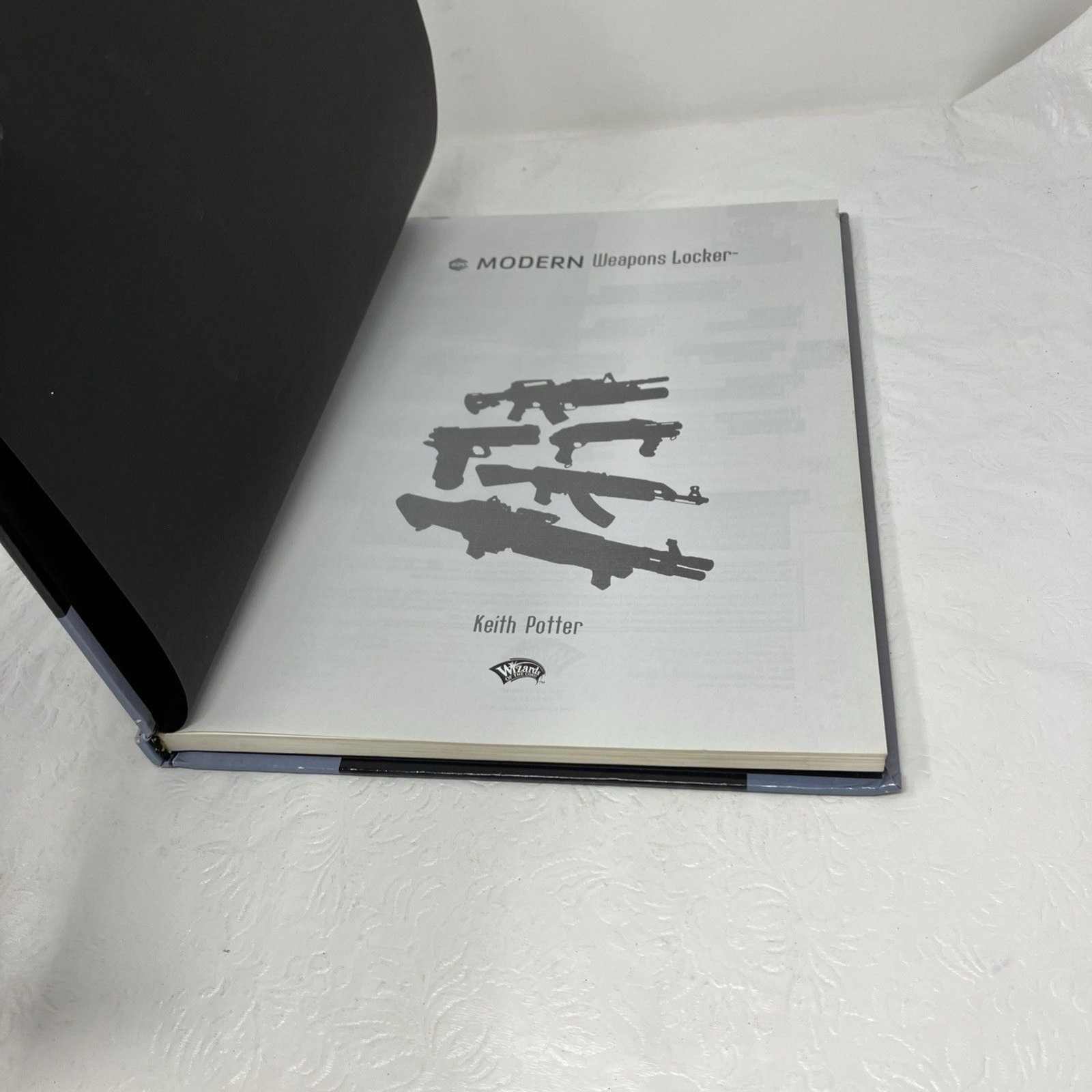 D20 Modern Weapons Locker –Wizards of the Coast –RPG Sourcebook 2004 Hardcover