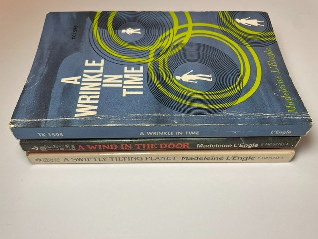 Vintage Madeleine L&rsquo;Engle Time Trilogy Set 3 Dell / Laurel ~ Wrinkle in Time