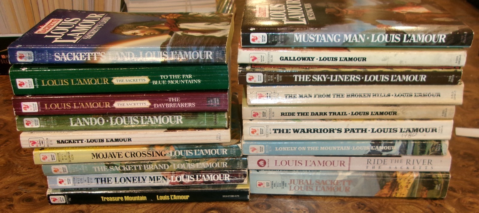 18 The Sacketts Novels Complete Set 1-18 Louis L&rsquo;Amour Books Lot