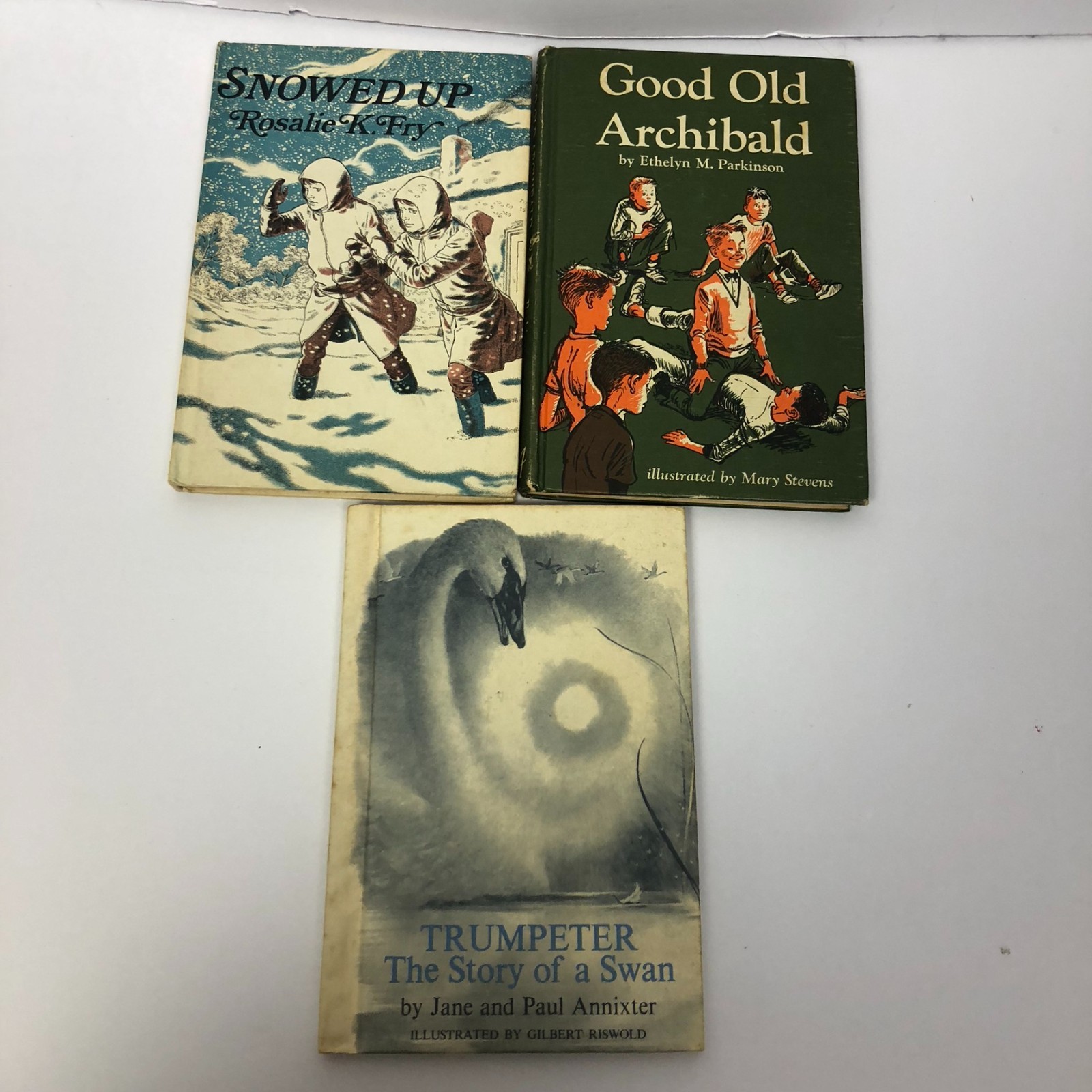 Lot of 3 Vintage Books Hardcover 1970s Weekly Reader Children&rsquo;s Book Club