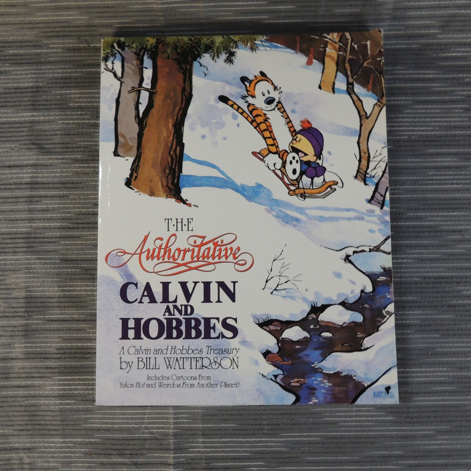 « The Authoritative Calvin and Hobbes » (Book) Bill Watterson (1990) (254 Pages)