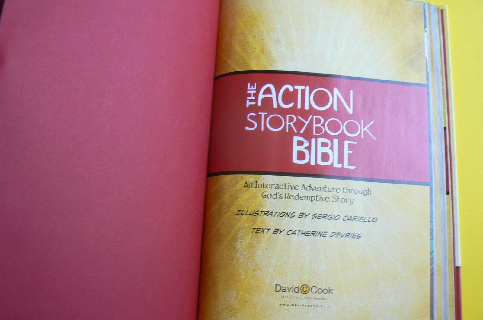 The Action Storybook Bible, NEW HC C.Devries,Sergio Cariello,David C.Cook Publ